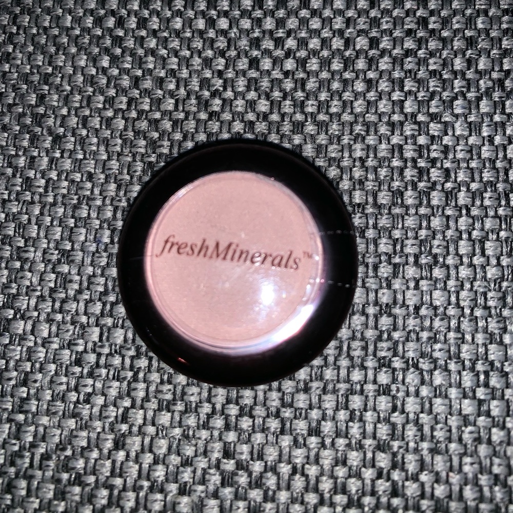 Fresh minerals eyeshadow